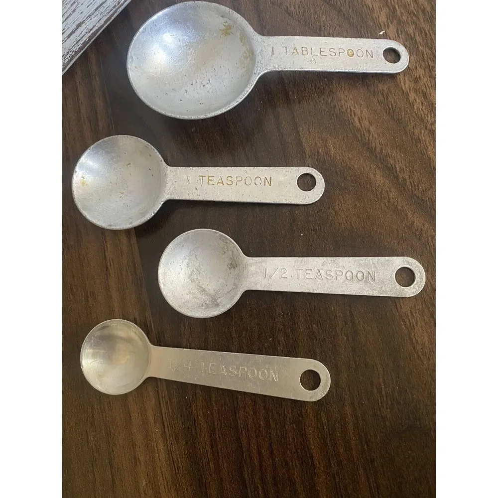 Vintage Aluminum Metal Nesting Round Measuring Spoons US Standard Set of‎ 4